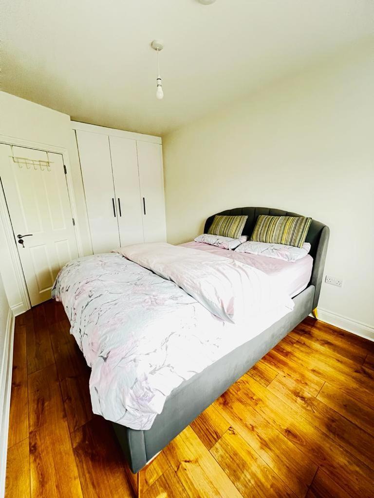 Room In Limerick Exterior photo